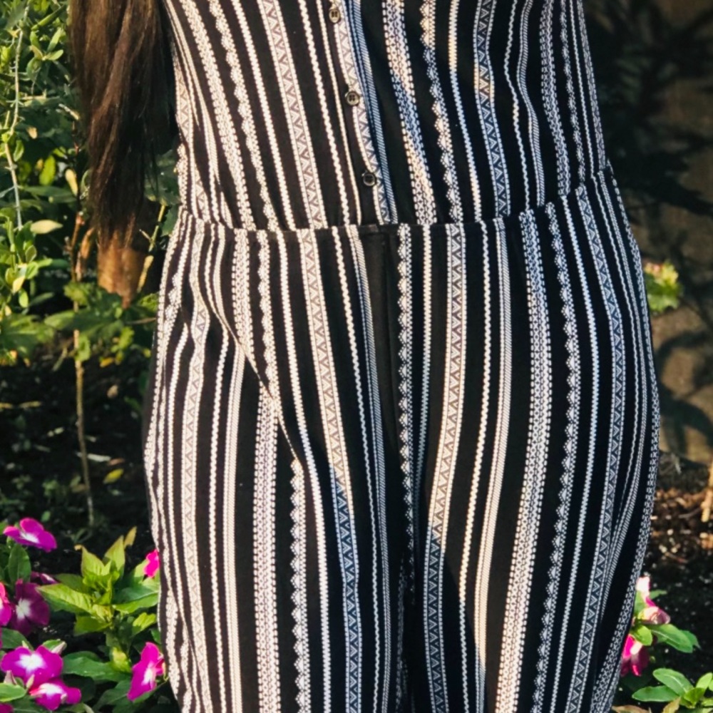 Jumpsuit - Picture 3 of 4